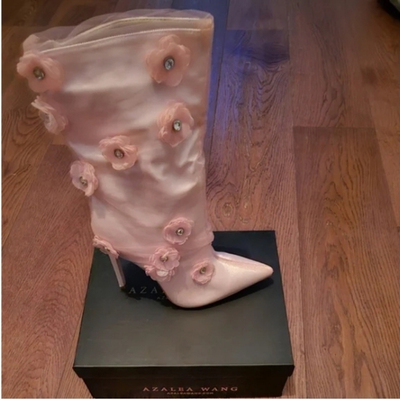 Flower high heeled boots - Picture 4 of 5